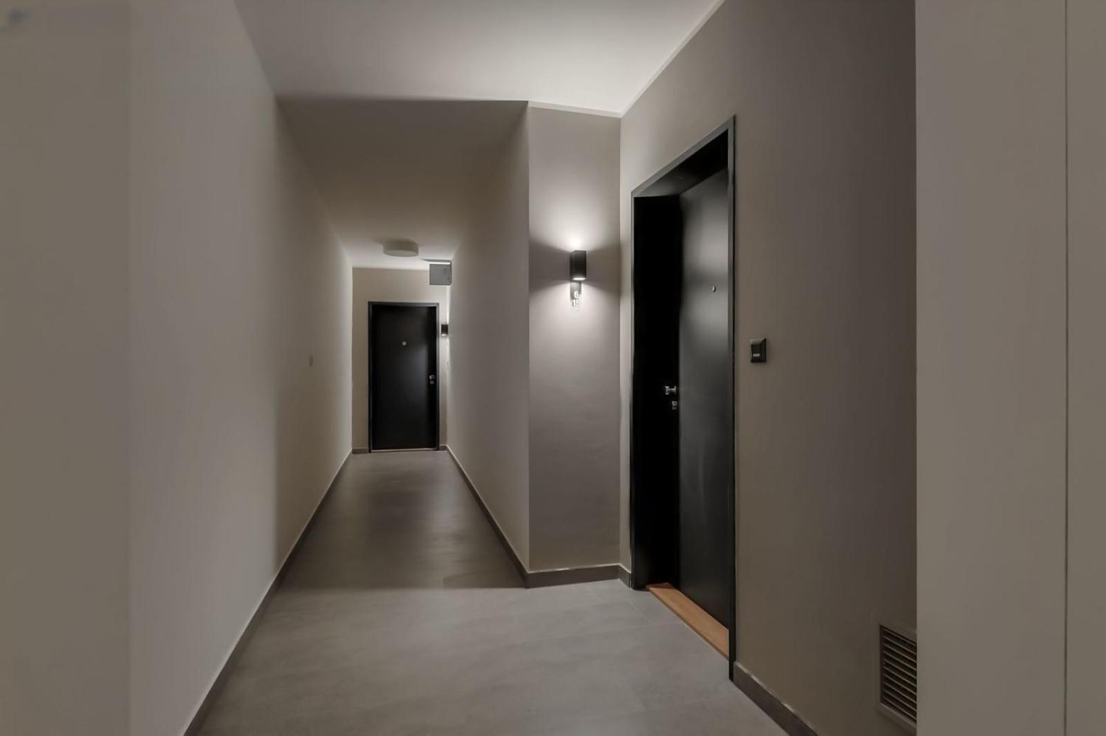 Holesovice Delight: Modern Comfort With A Twist In Prague 7 외부 사진