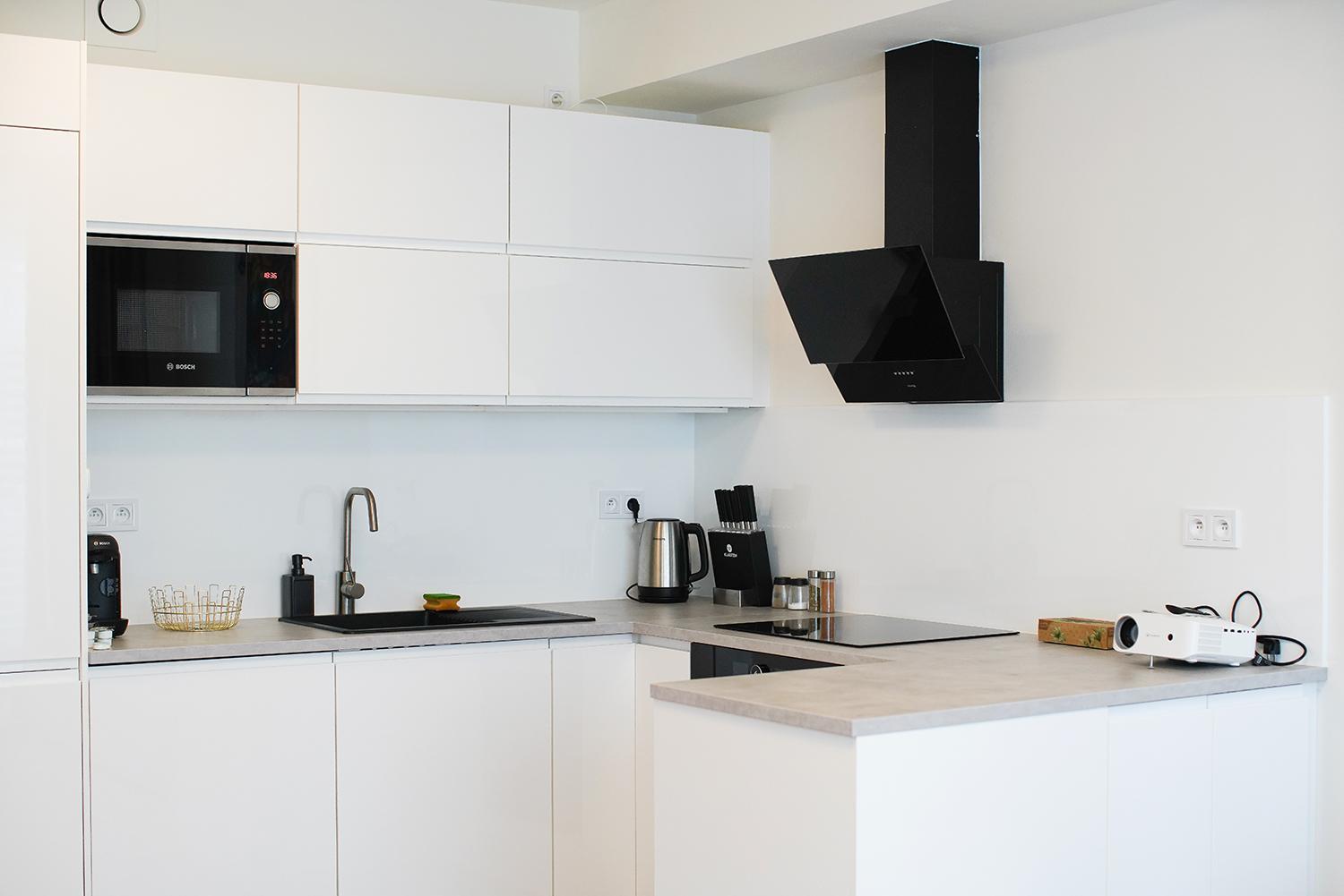 Holesovice Delight: Modern Comfort With A Twist In Prague 7 외부 사진